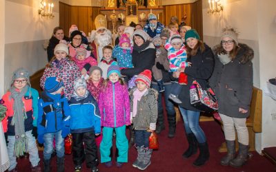 Nikolaus kam mit dem Zug nach Breitensee